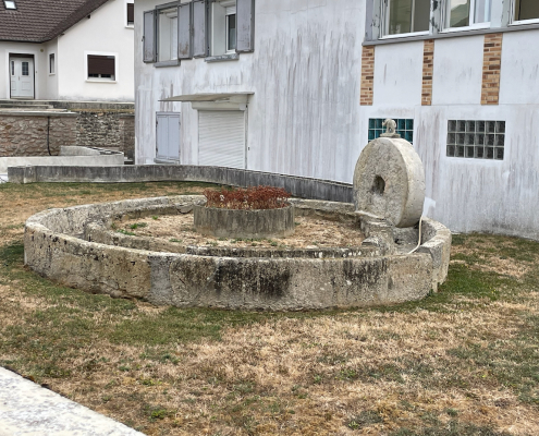 Esterney – Roue meulière